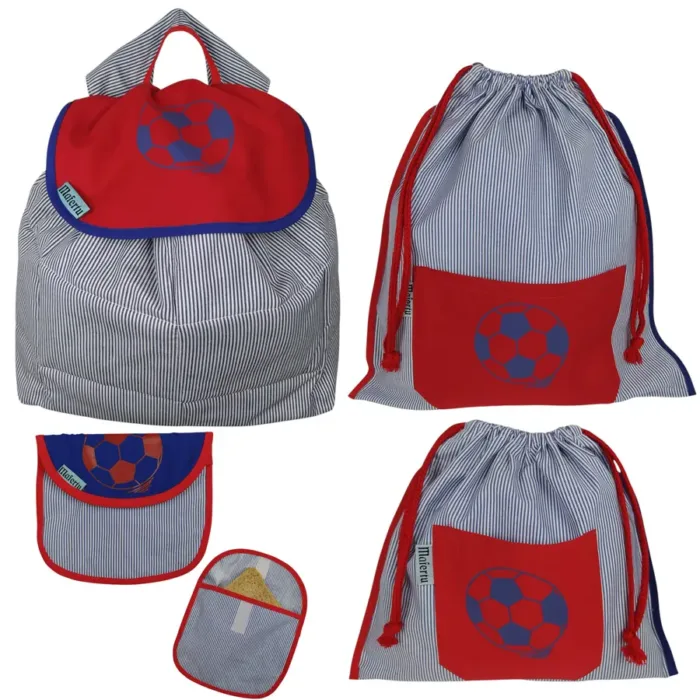 Conjunto escolar con pelota de fútbol