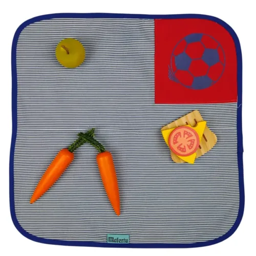 Servilleta infantil con pelota