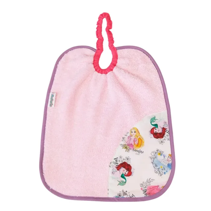 Babero colegio princesas